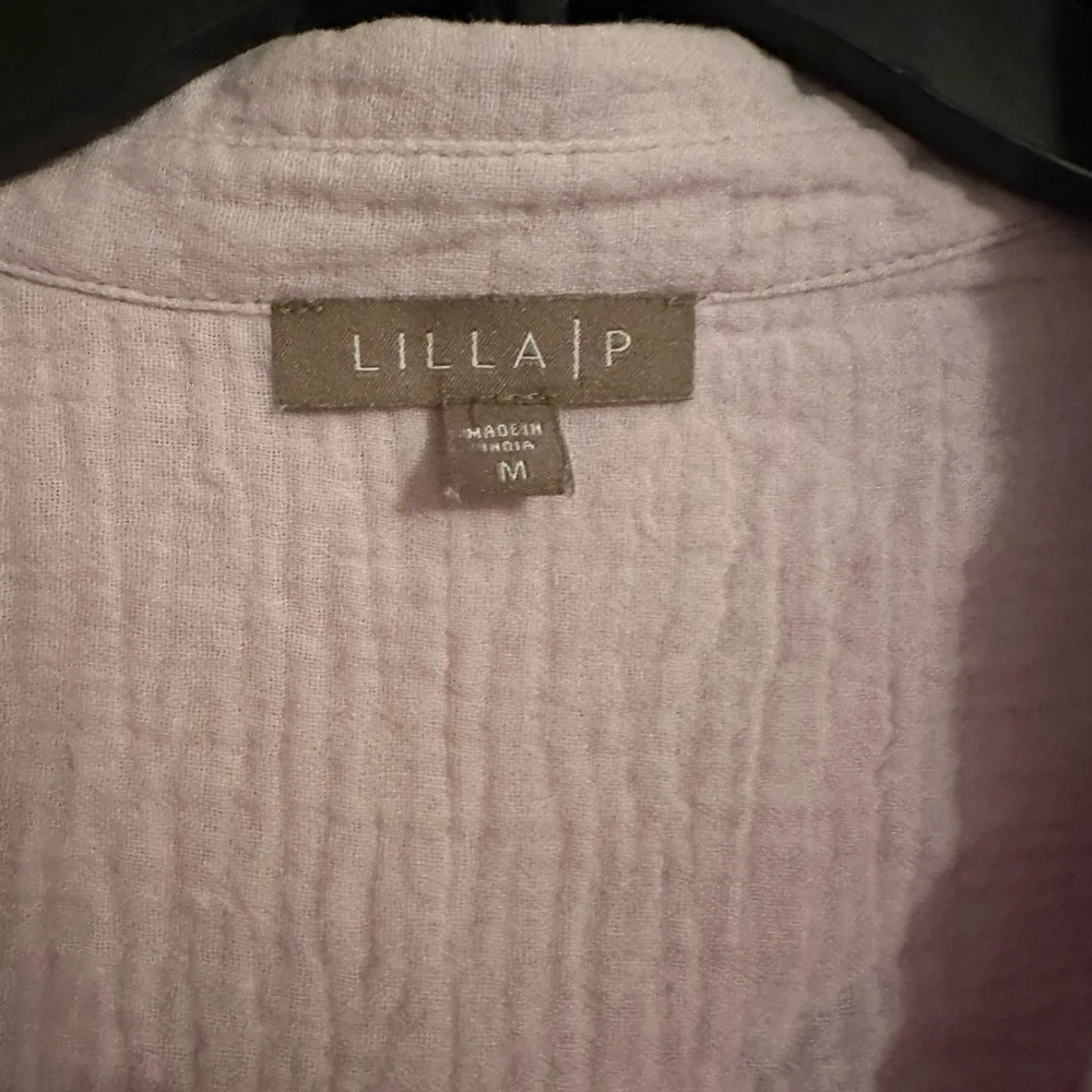 Linen button down - Picture 3 of 3